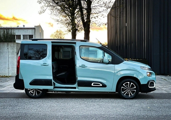 Citroen Berlingo cena 62500 przebieg: 155000, rok produkcji 2018 z Łódź małe 466